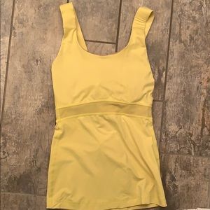 Lululemon tank